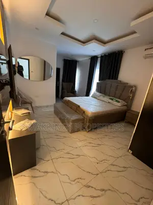 Furnished 5bdrm Duplex in Chevron for sale