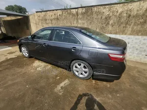 Toyota Camry SE V6 4dr Sedan (3.5L 6cyl 6AM) 2008 Gray