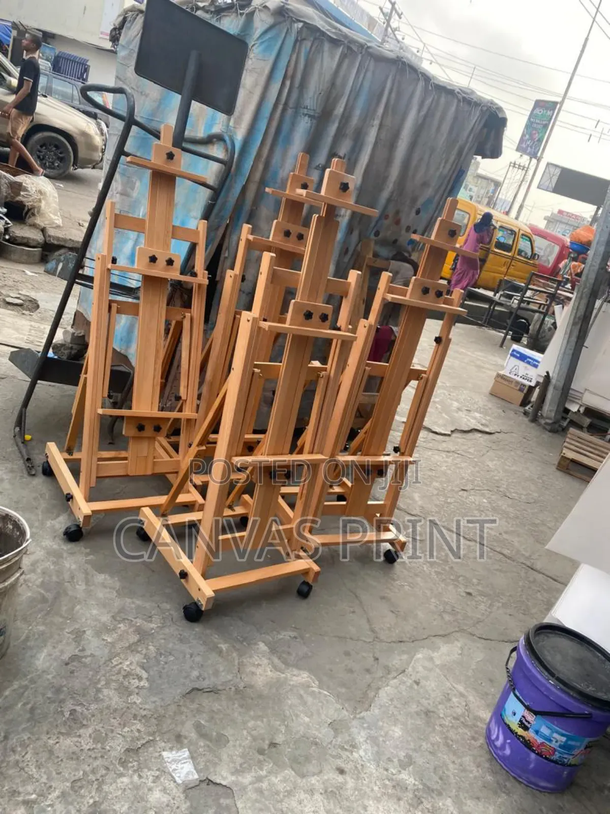 Studio Easel