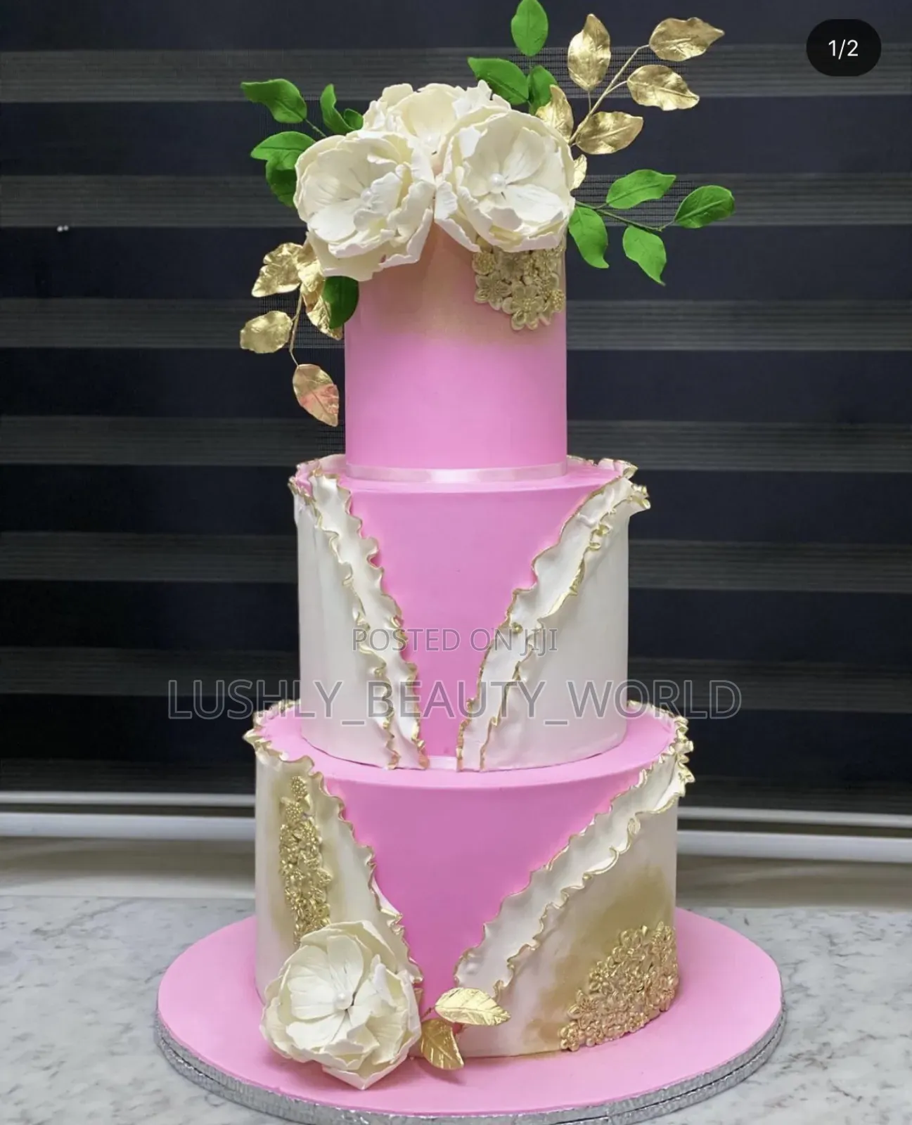 Cake Baker And Small Chops