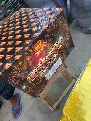 100 Shots Fireworks Big Mouth