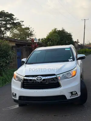 Toyota Highlander Limited V6 4x4 (3.5L 6cyl 6A) 2016 White