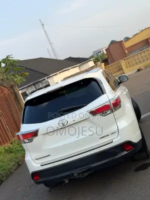 Toyota Highlander Limited V6 4x4 (3.5L 6cyl 6A) 2016 White