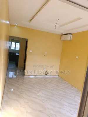 Mini Flat in Shomolu for rent
