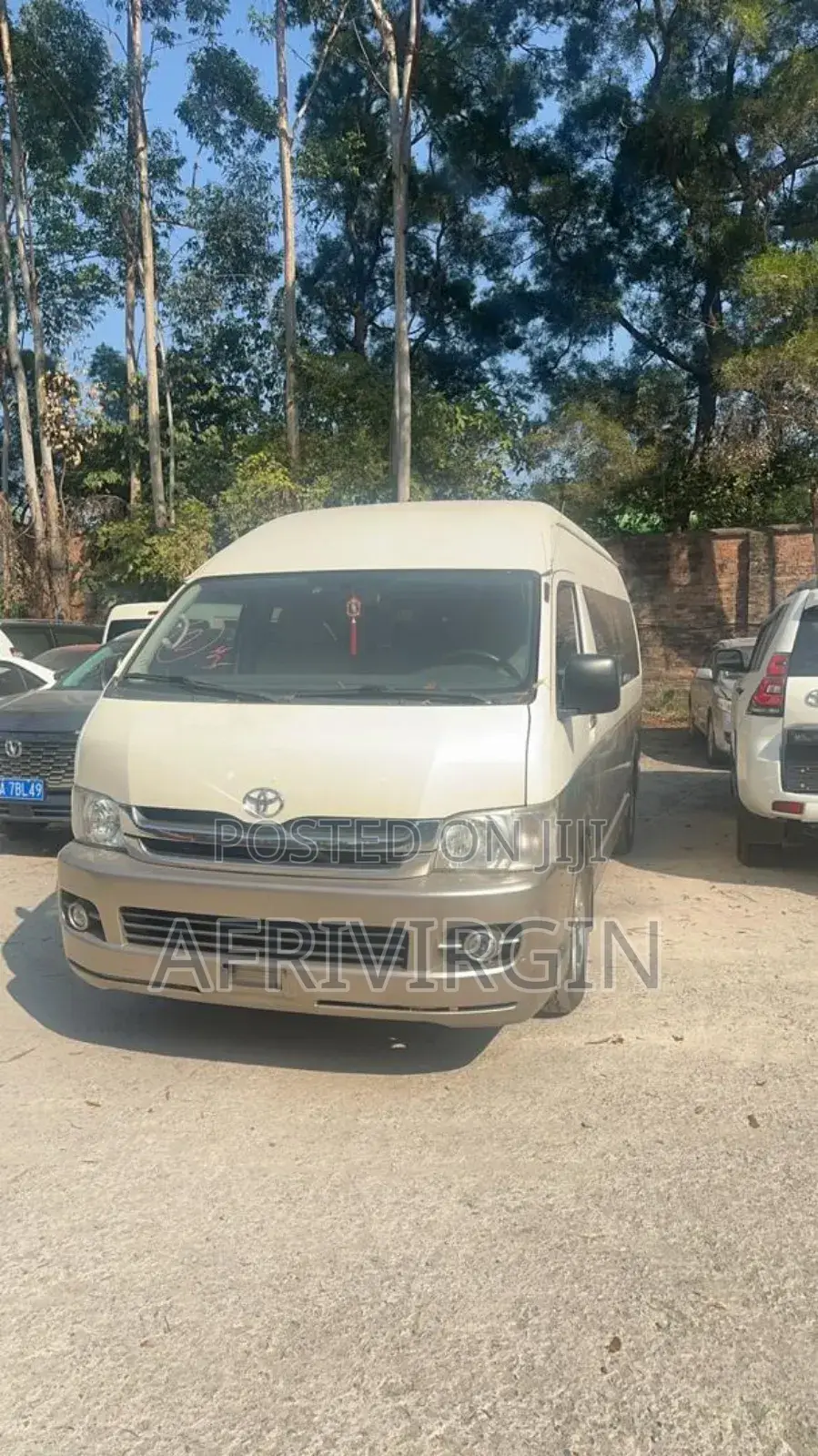 Toyota HiAce 2018 Brown