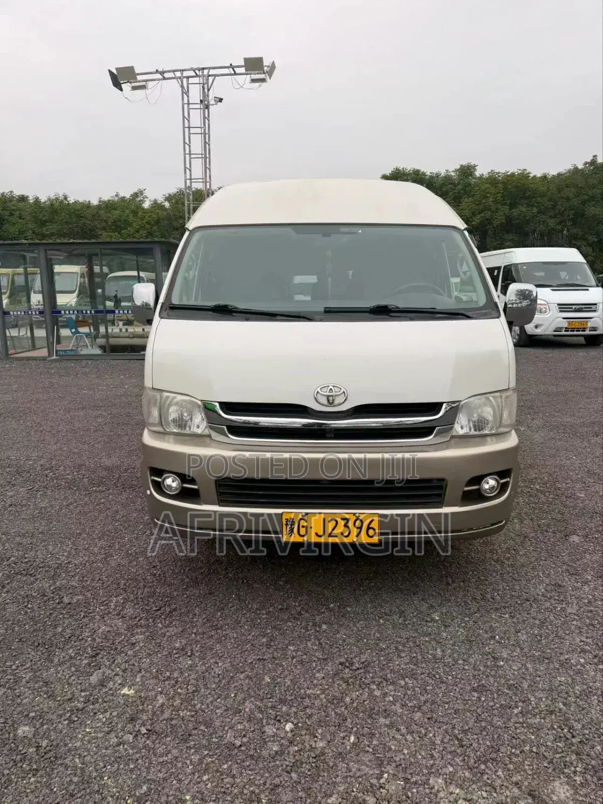 Toyota HiAce 2018 Brown