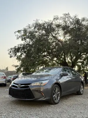 Toyota Camry SE 4dr Sedan (2.5L 4cyl 6A) 2015 Gray