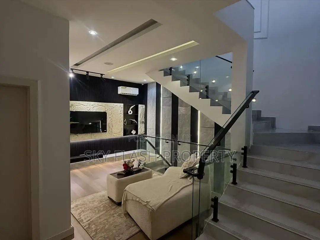 3 Bedroom Duplex Apartments