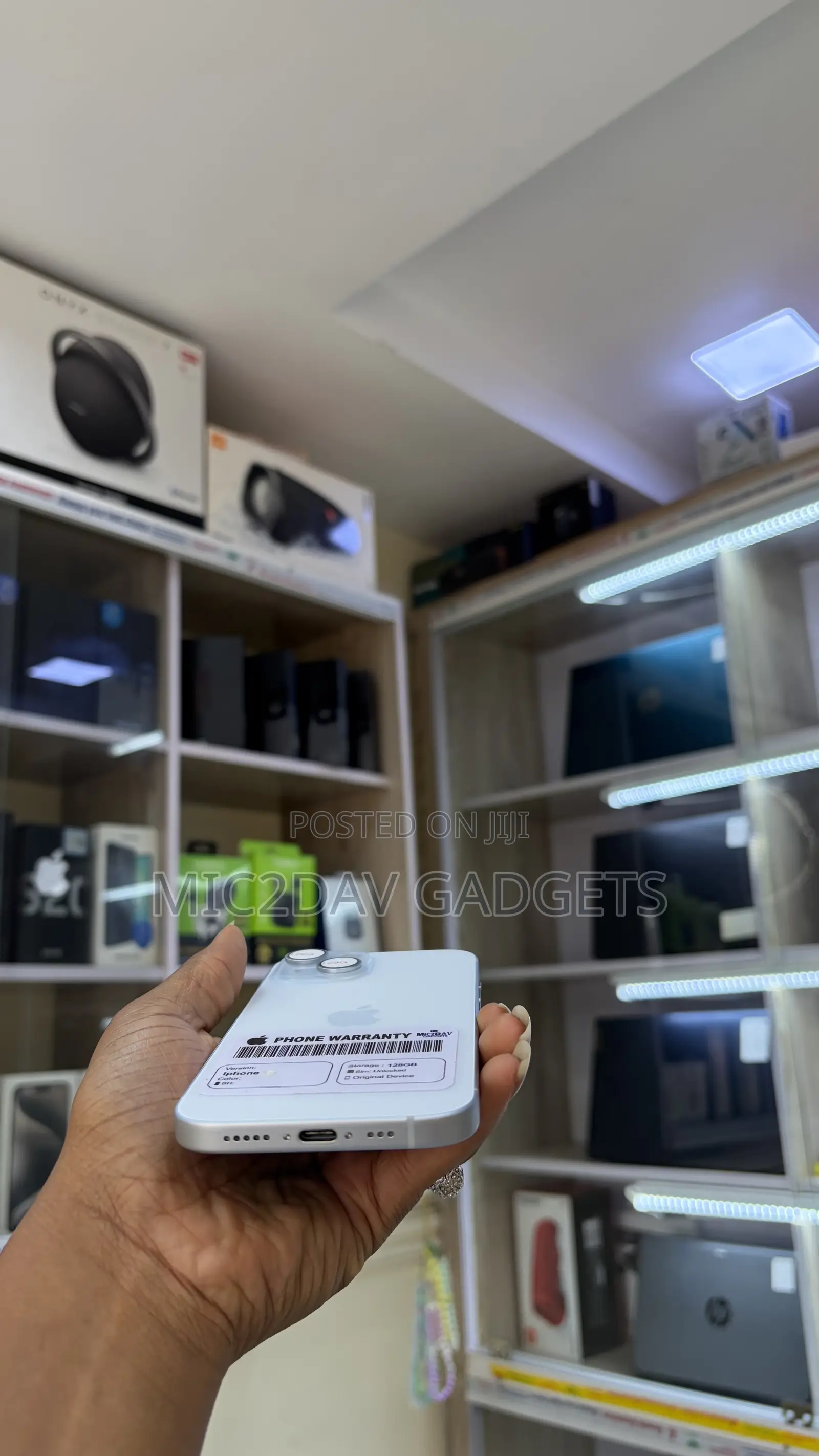 Apple iPhone 15 128 GB White