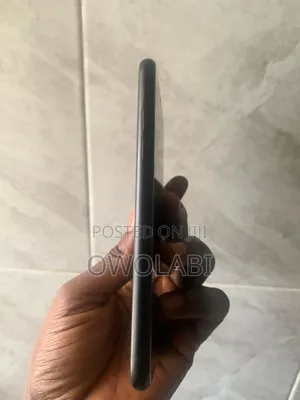 Apple iPhone XR 64 GB Black