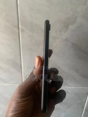 Apple iPhone XR 64 GB Black