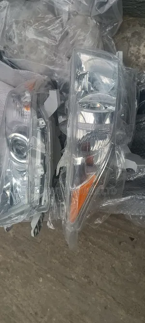 Head Lamp Highlander 2012