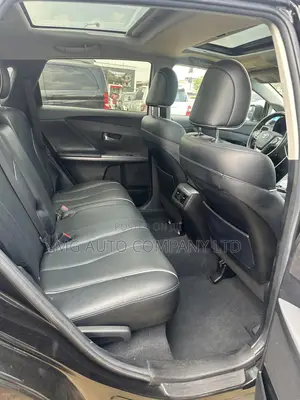 Toyota Venza XLE 4dr Wagon AWD (3.5L 6cyl 6A) 2015 Black
