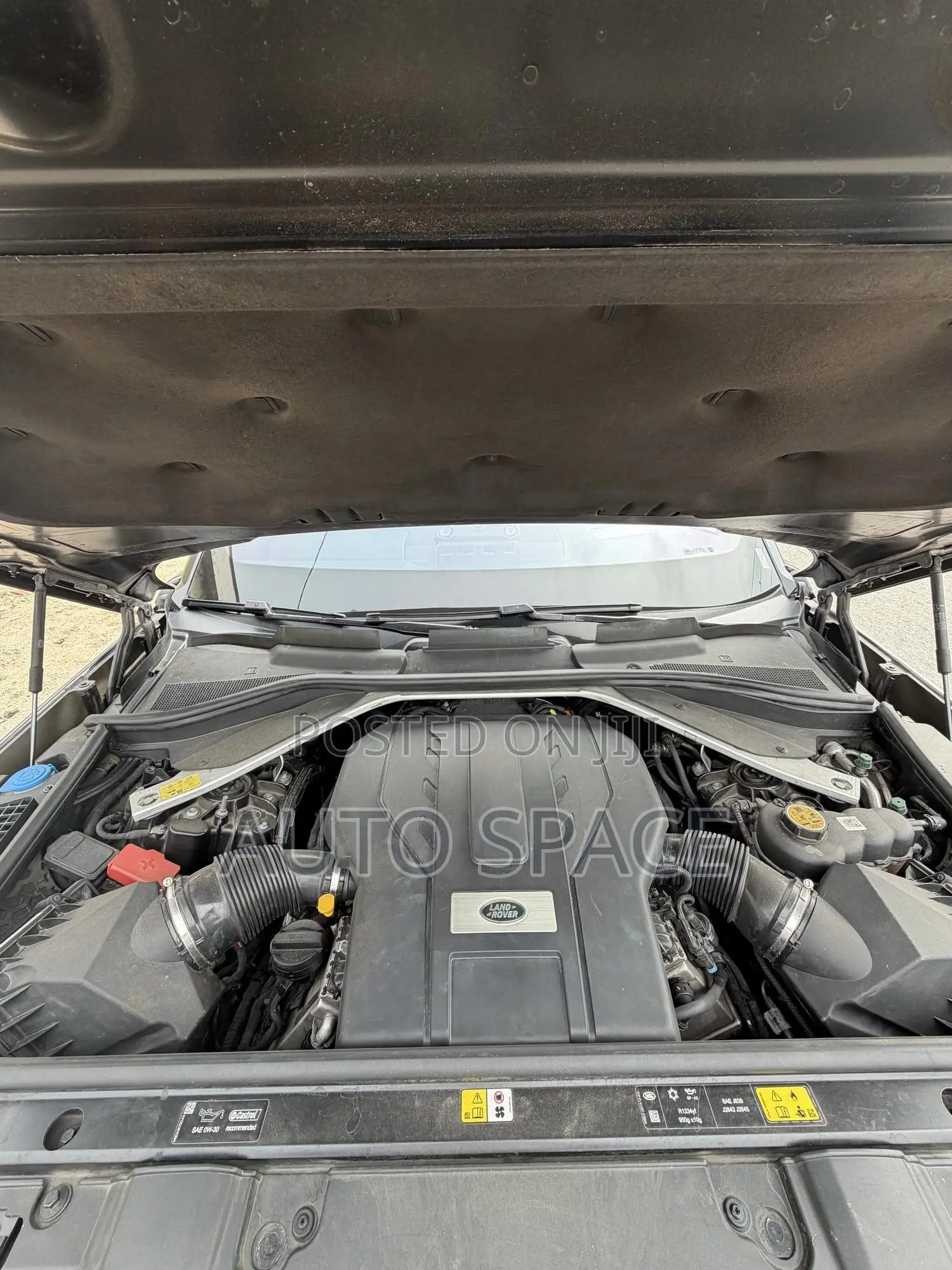 Land Rover Range Rover Vogue 2023 Black