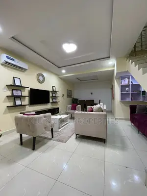 Furnished 3bdrm Townhouse / Terrace in Wuye for rent
