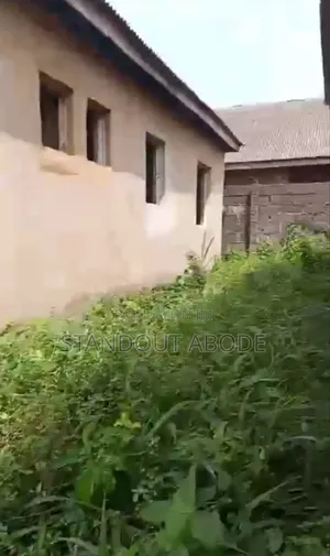 3bdrm Block of Flats in Close To Energy, Shimawa for sale