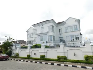 3bdrm Townhouse / Terrace in Banana Island, Ikoyi for rent