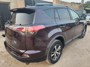 Toyota RAV4 2017 Burgundy