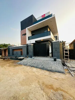 5bdrm Duplex in In A Secure Estate, GRA Phase 1 for sale