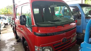 Toyota Dyna 100 Double Cabin