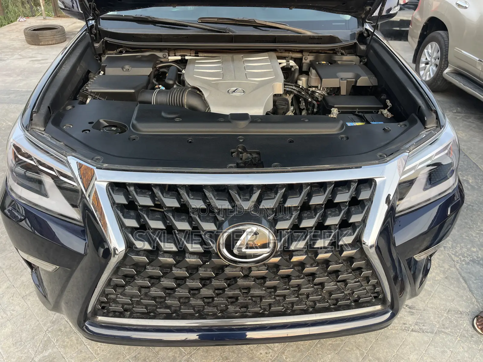 Lexus GX 2019 Blue