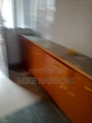 3bdrm Block of Flats in G.R.A., Enugu for sale