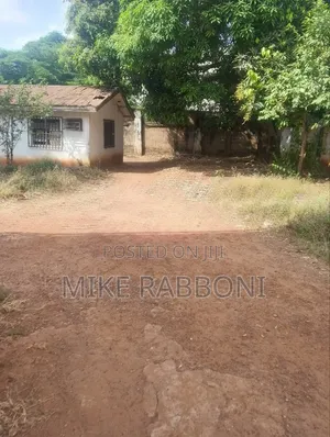 8bdrm Duplex in G.R.A., Enugu for rent