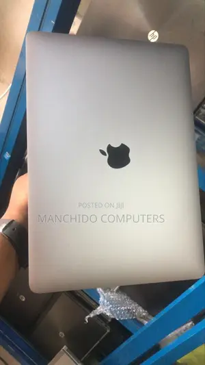 Laptop Apple MacBook Air 2020 16GB Intel Core I5 SSD 512GB