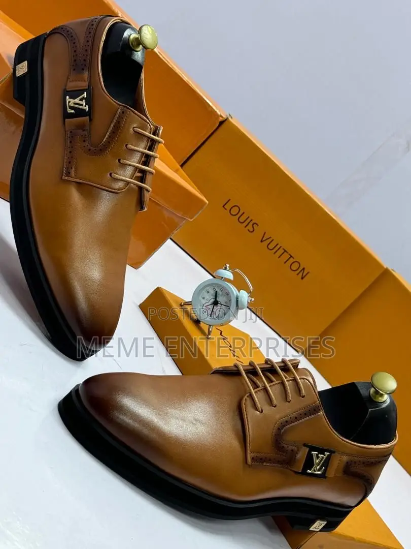 Laced Shoe for Guys -