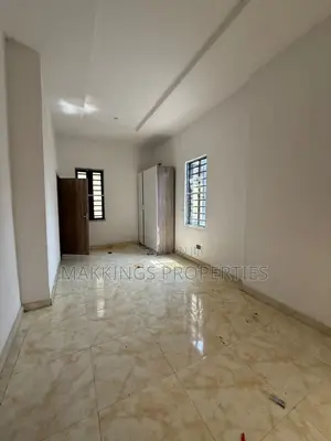 3bdrm Duplex in Harris Drive, VGC / Ajah for rent