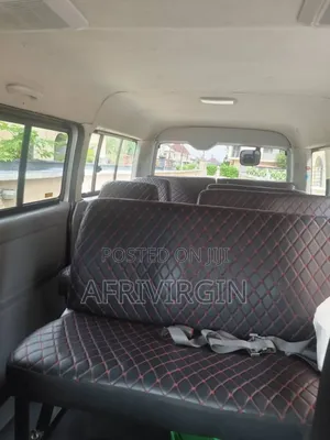 Toyota HiAce 2010 Silver