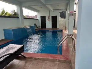 Mini Flat in Chevron for rent