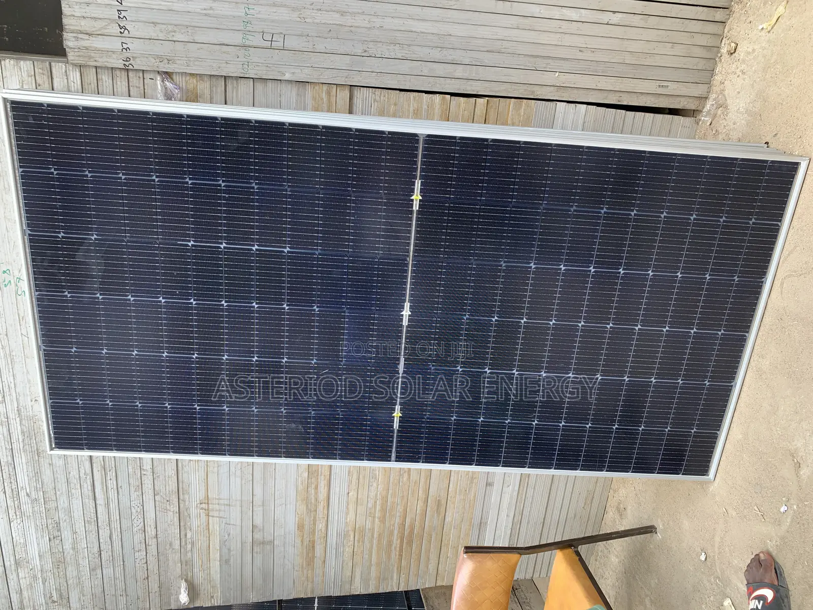580 Watts 144cells Jinko Bifacial Solar Panel