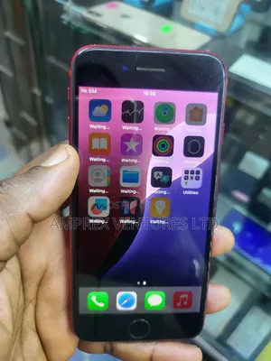 Apple iPhone SE (2020) 64 GB Red