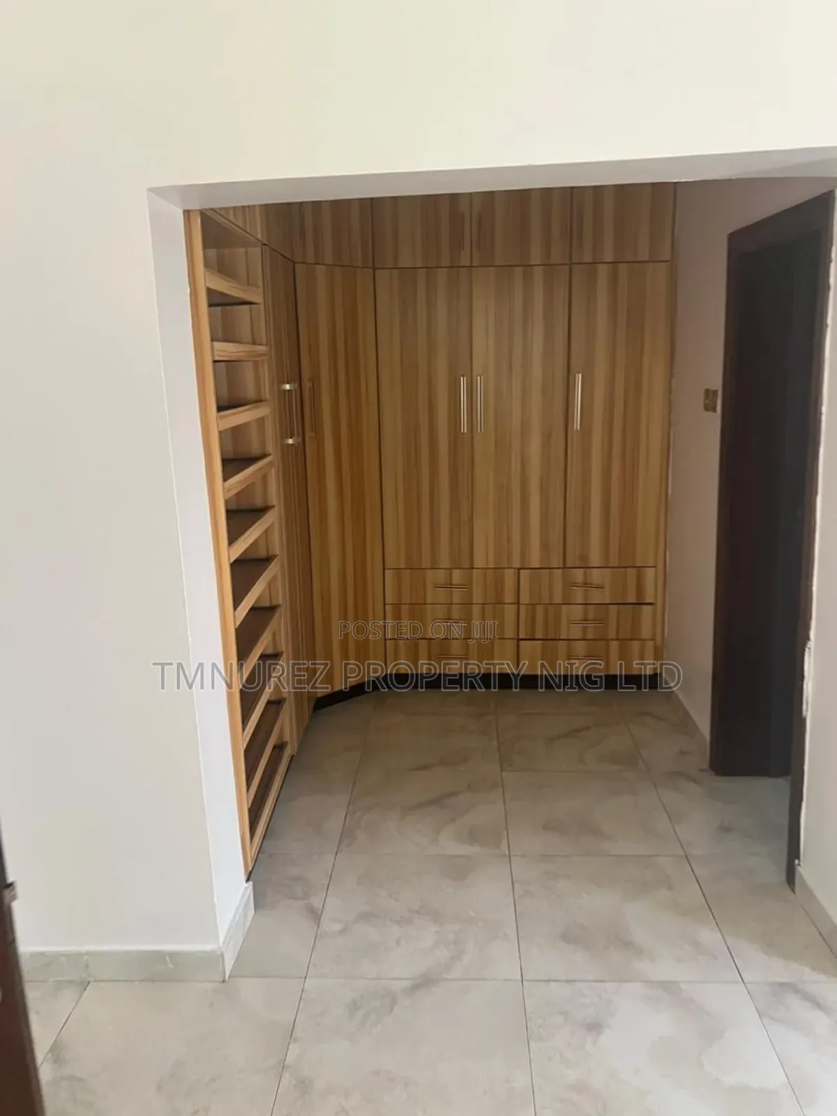 4bdrm Duplex in Lekki for rent
