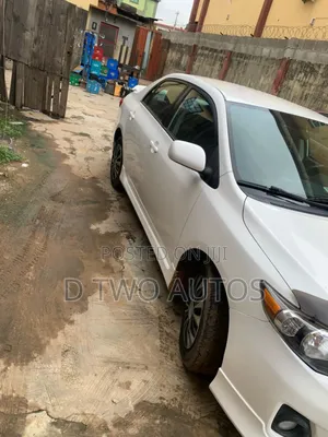 Toyota Corolla S 4dr Sedan (1.8L 4cyl 4A) 2012 White