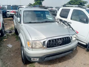Toyota Tacoma 2004 Silver