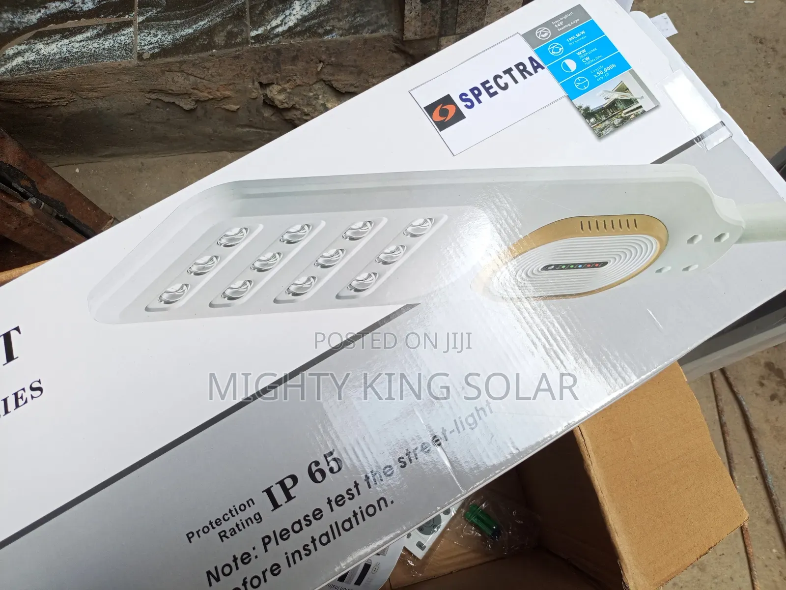 1500 Spectra Flood Light