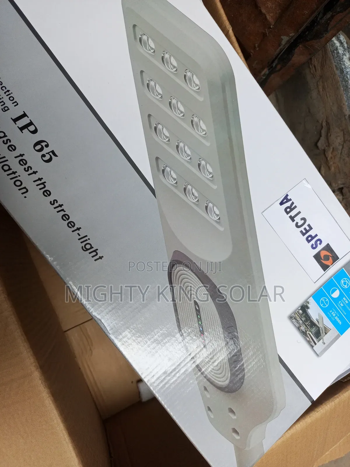 1500 Spectra Flood Light