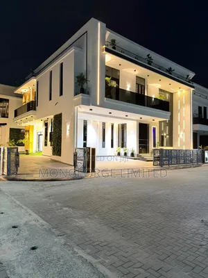 5bdrm Duplex in Chevron for sale