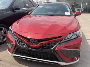 Toyota Camry XSE 2021 Red