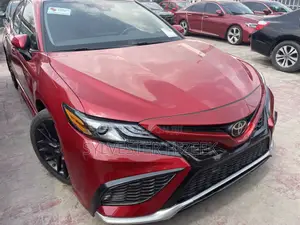 Toyota Camry XSE 2021 Red