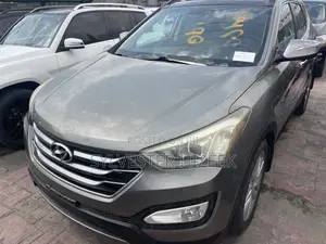 Hyundai Santa Fe 2016 Brown