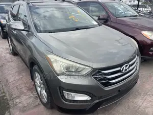 Hyundai Santa Fe 2016 Brown