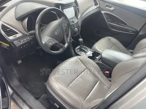Hyundai Santa Fe 2016 Brown