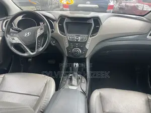 Hyundai Santa Fe 2016 Brown