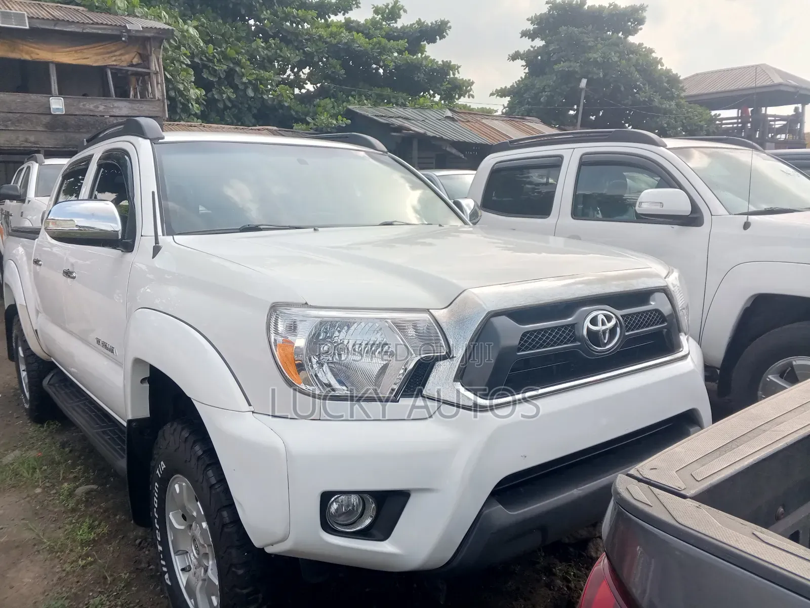 Toyota Tacoma 2013 White