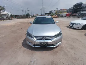 Honda Accord EX 4dr Sedan FWD (2.4L 4cyl 2A) 2013 Silver