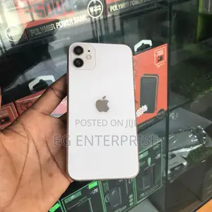 Apple iPhone 11 64 GB White