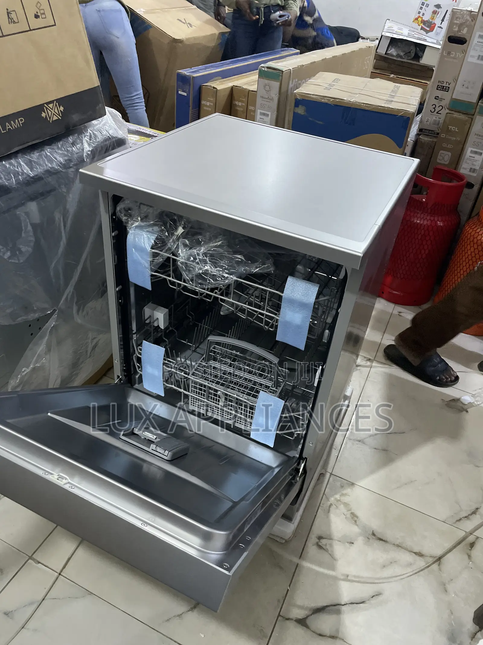 Brand New Maxi Dishwasher – Smart, Reliable, Efficient